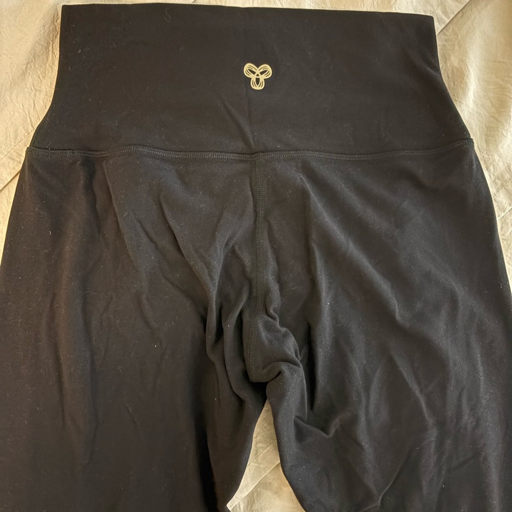 Aritzia Black Butter Leggings